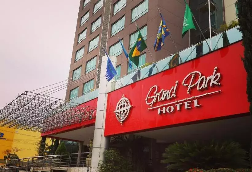 فندق Grand Park