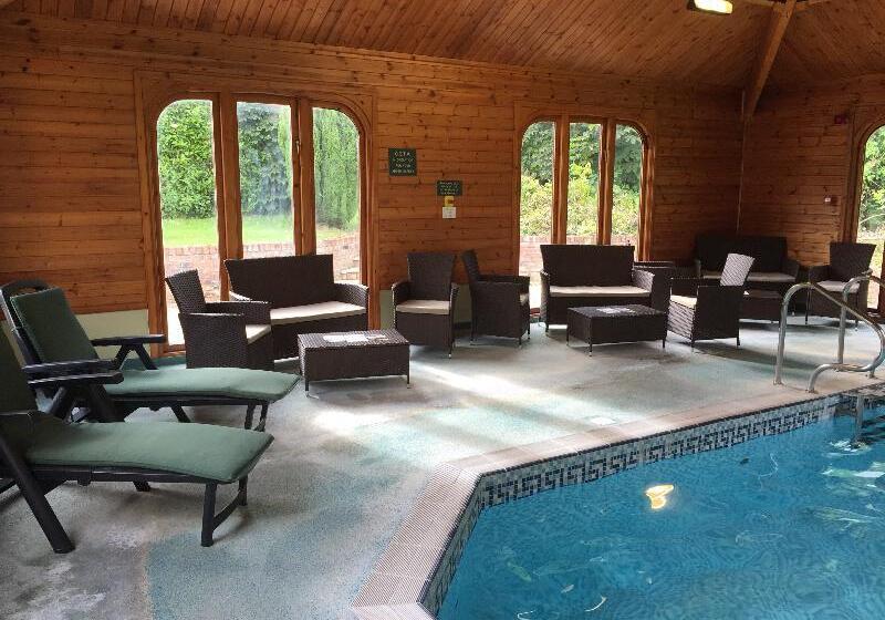 فندق Haughton Hall