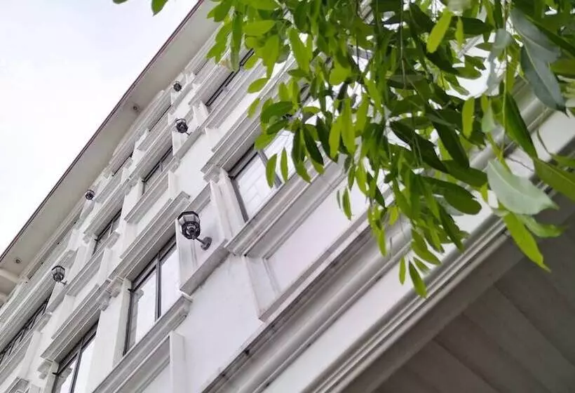 호텔 Makati Riverside Inn