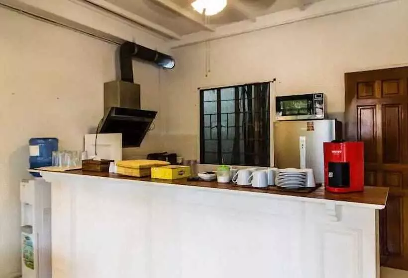 호텔 Makati Riverside Inn