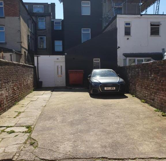 בית מלון כפרי Maydene