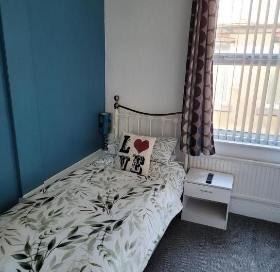 בית מלון כפרי Maydene