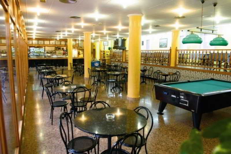 ホテル Nou Alcover