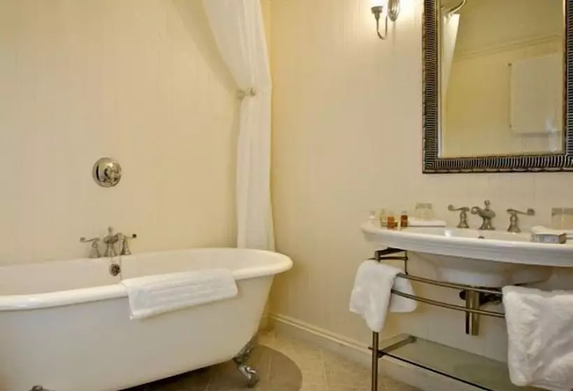 교외 호텔 Burythorpe House