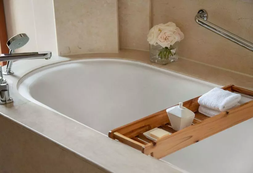 Отель Shangrila Sanya