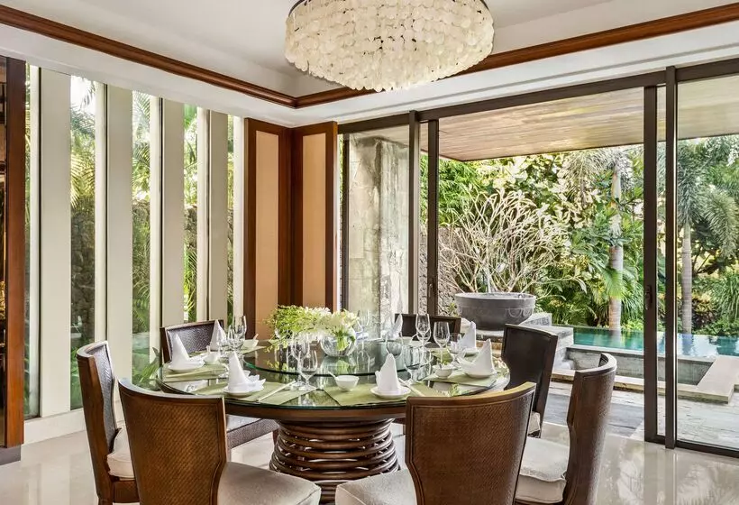 Отель Shangrila Sanya