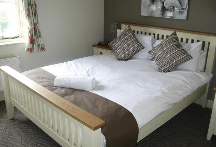 酒店 The Chequers Inn