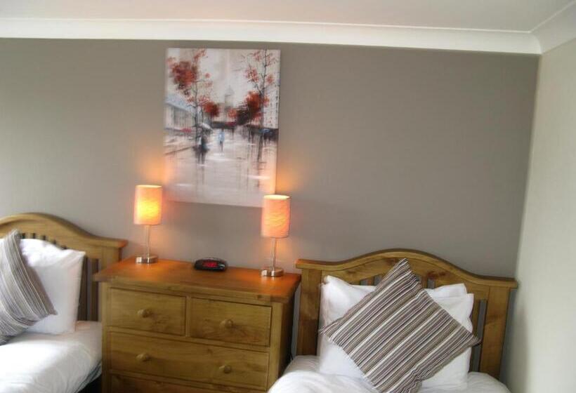 酒店 The Chequers Inn