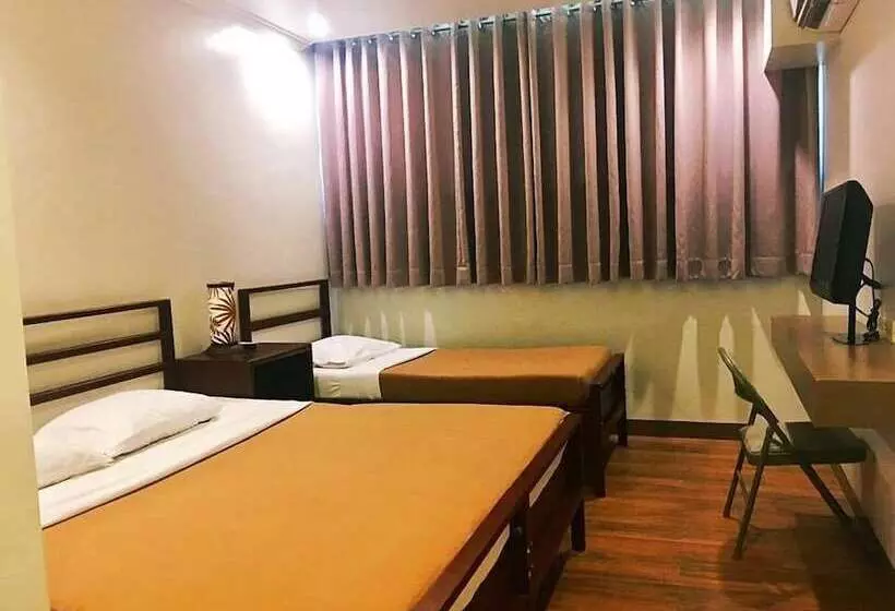 Hotel Tiffany Laoag