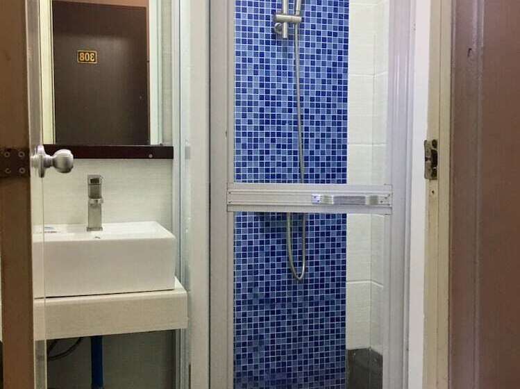 فندق Tiffany Laoag