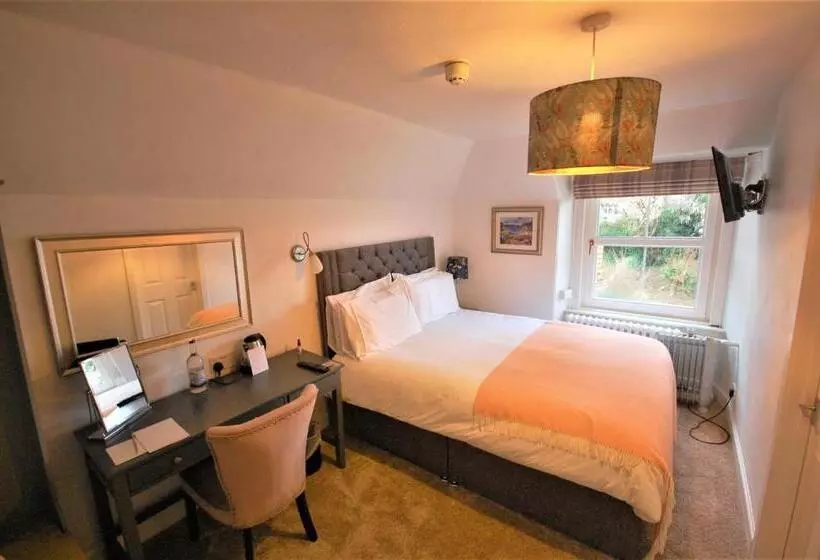 هتل Tigh Na Cloich