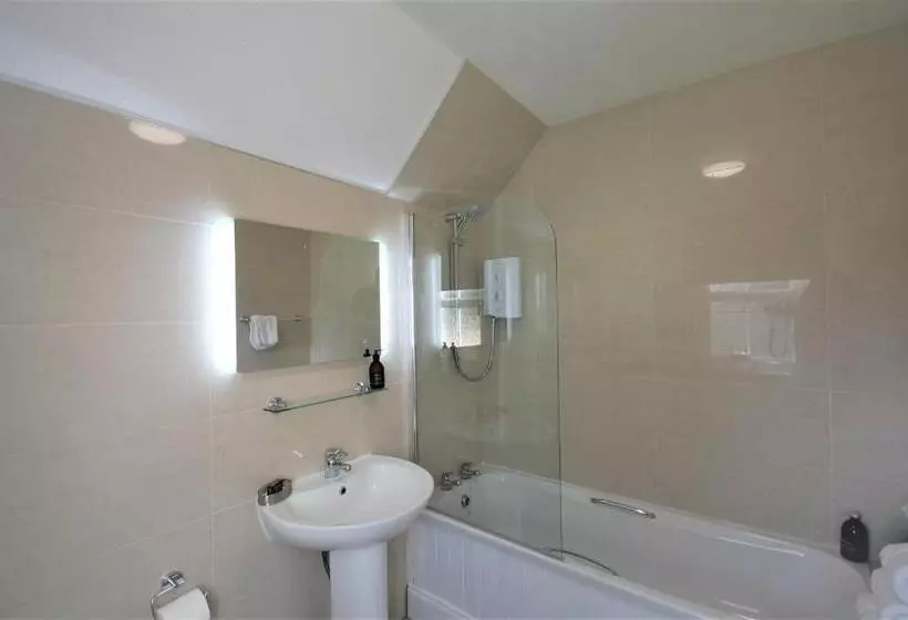 هتل Tigh Na Cloich