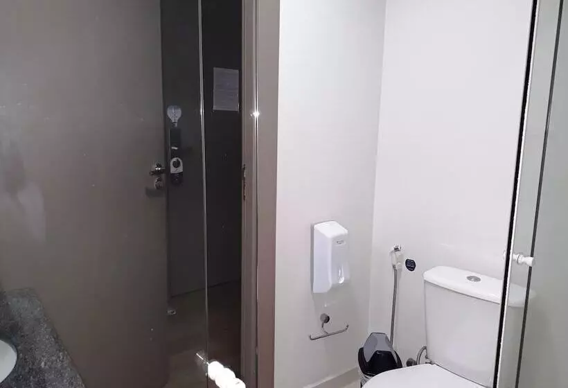 Hotel Valerim Itajai / Navegantes