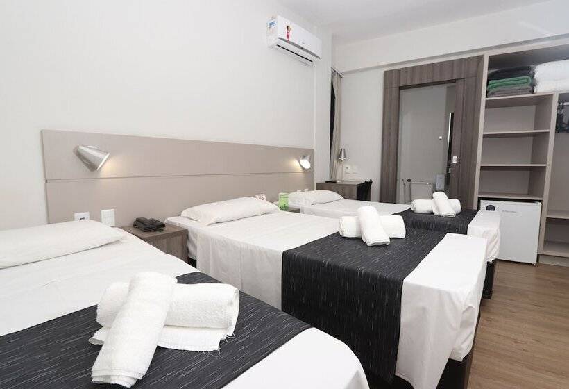 호텔 Valerim Itajai / Navegantes