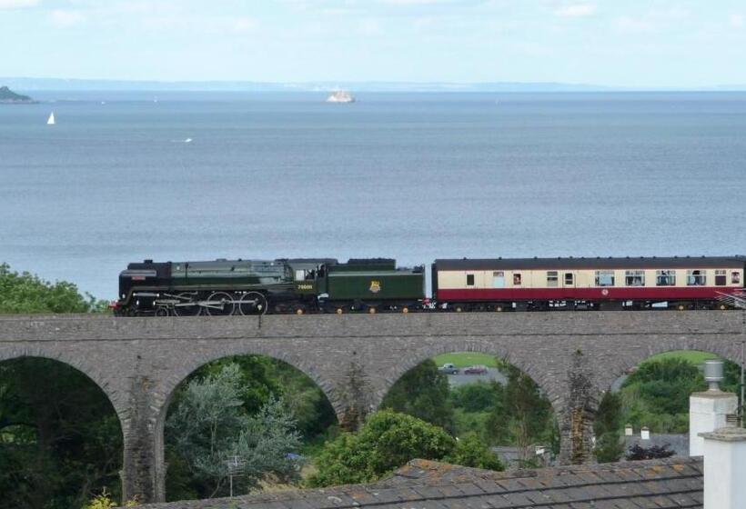 Pensione The Station Guest House