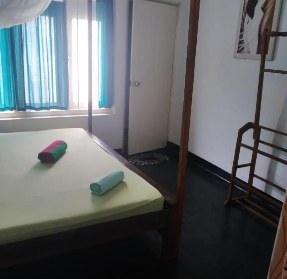 住宿加早餐 Mirissa Beach House