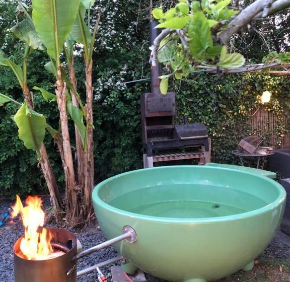 Bed and Breakfast Rumah Indo Garden