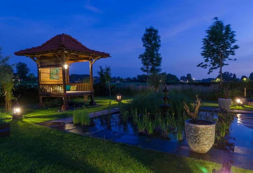 Bed and Breakfast Rumah Indo Garden