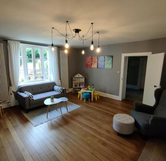 مبيت وإفطار Chambres D Hôtes La Tuilerie