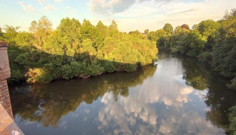 مبيت وإفطار Chambres D Hôtes La Tuilerie