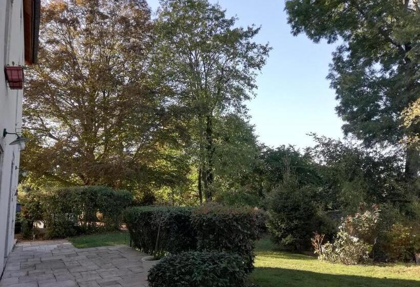 مبيت وإفطار Chambres D Hôtes La Tuilerie