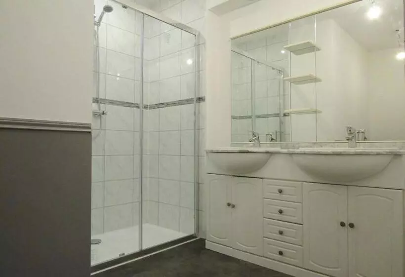 ベッドアンドブレックファースト Le Pont Du Roy