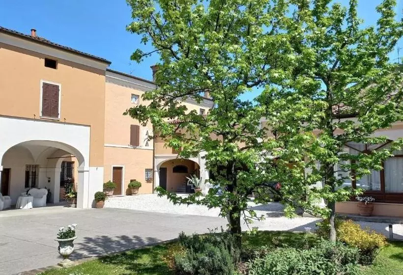 Aamiaismajoitus (B&B) Piccola Corte Antica