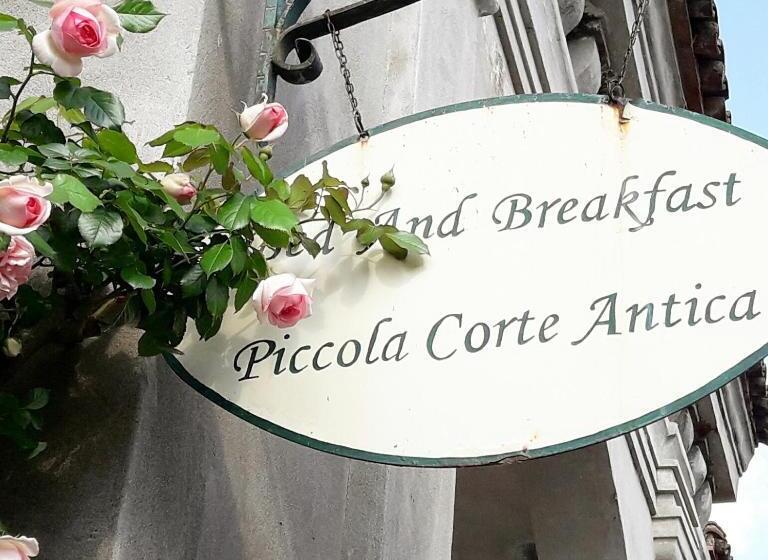 민박 Piccola Corte Antica