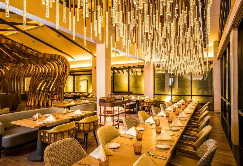 Doubletree By Hilton Weerawila Rajawarna Resort