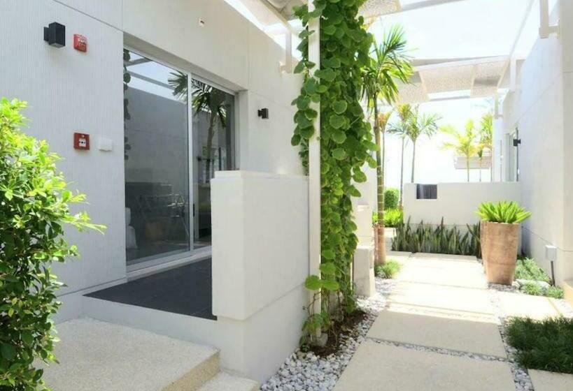 Hotel Baby Grand Hua Hin