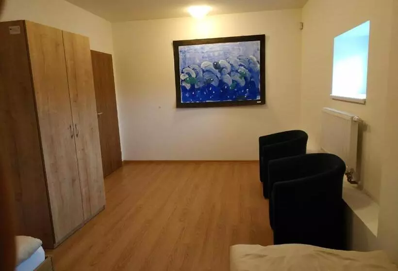 Hotelli Centrum Pro Vzdělávání A Kulturu