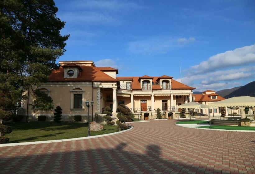 ホテル Pensiunea Trei Pini