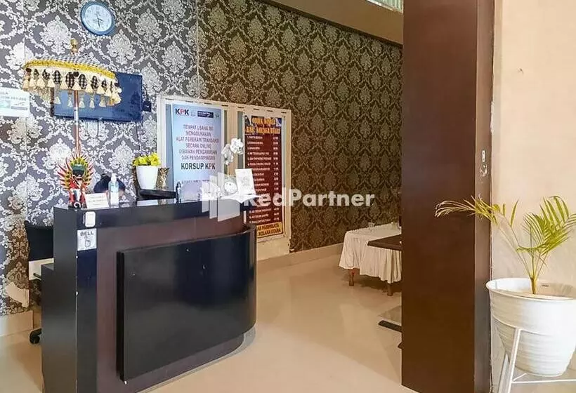 ホテル Puri Yasmin Potowanua Lasusua Mitra Reddoorz