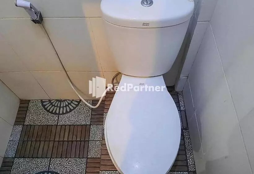 ホテル Puri Yasmin Potowanua Lasusua Mitra Reddoorz