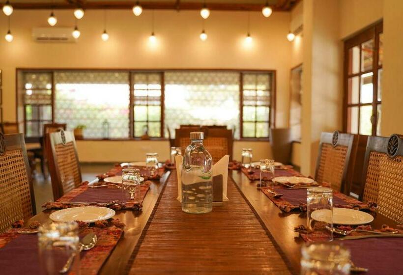 Hotel Sariska Safari Lodge