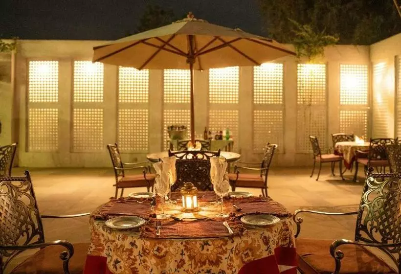 ホテル Sariska Safari Lodge