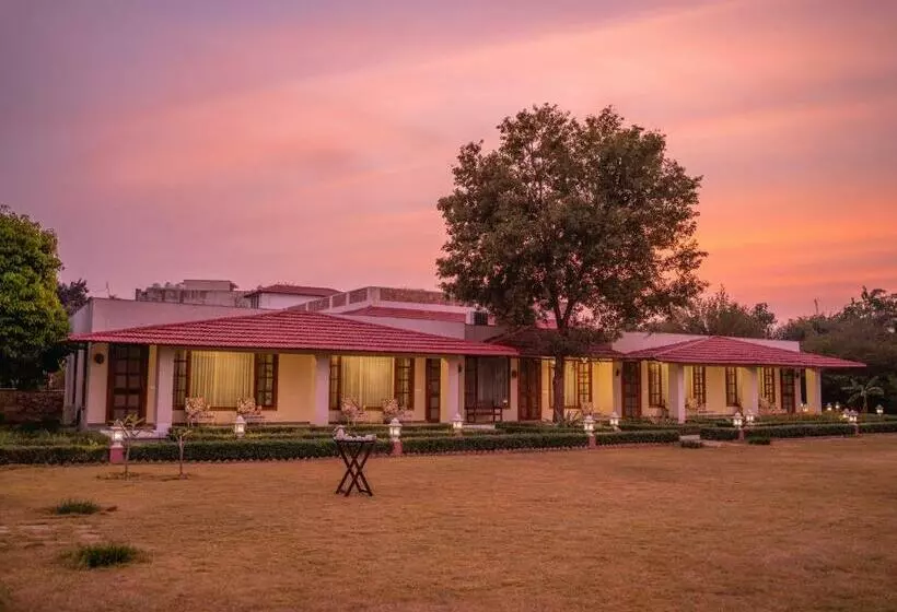 ホテル Sariska Safari Lodge