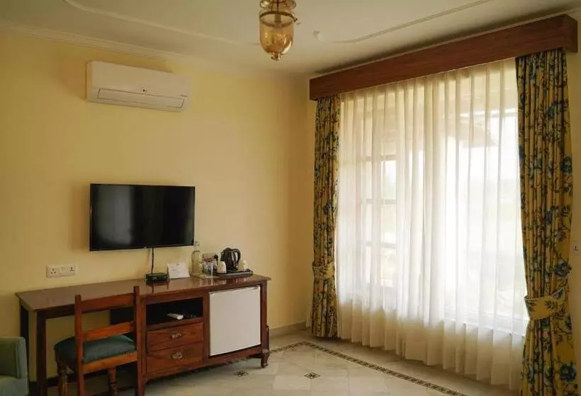 ホテル Sariska Safari Lodge
