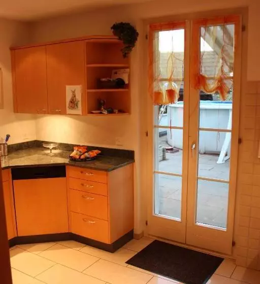 ユースホステル B&b Stirnimann