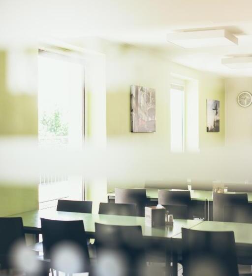 호스텔 Karlingerhaus