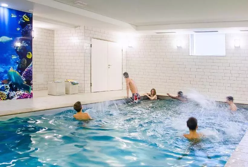 Retkeilymaja Karlingerhaus