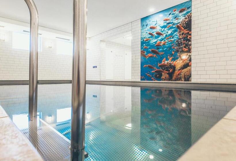 호스텔 Karlingerhaus