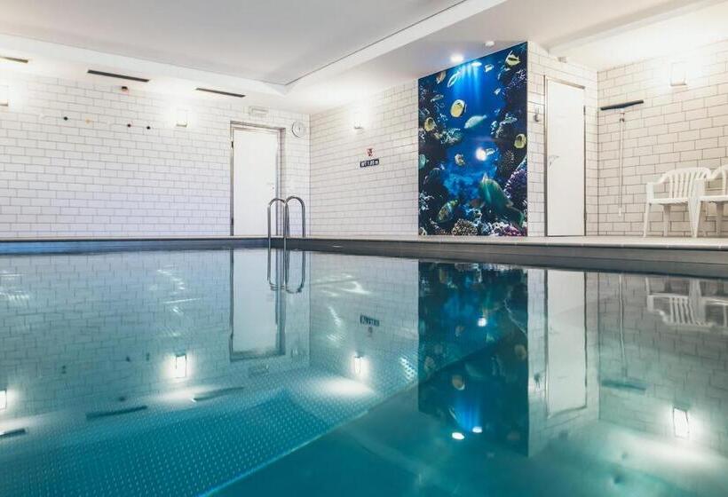 호스텔 Karlingerhaus