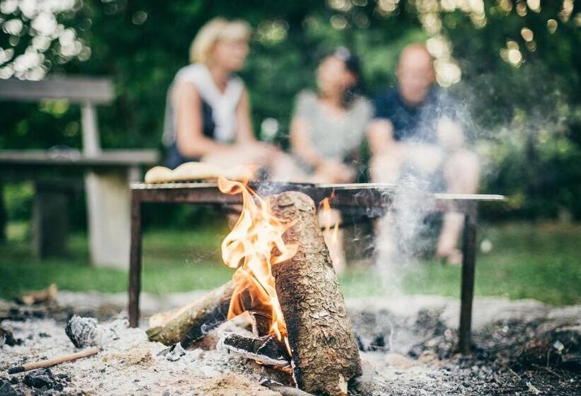 호스텔 Karlingerhaus