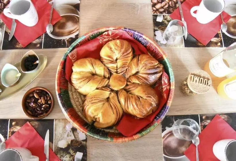 Chambres D Hôtes Entre Arras Et Albert   Bed And Breakfast