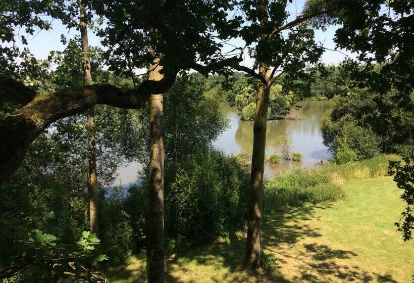 Bed and Breakfast Cabanes Et Chambre à La Bernardiere