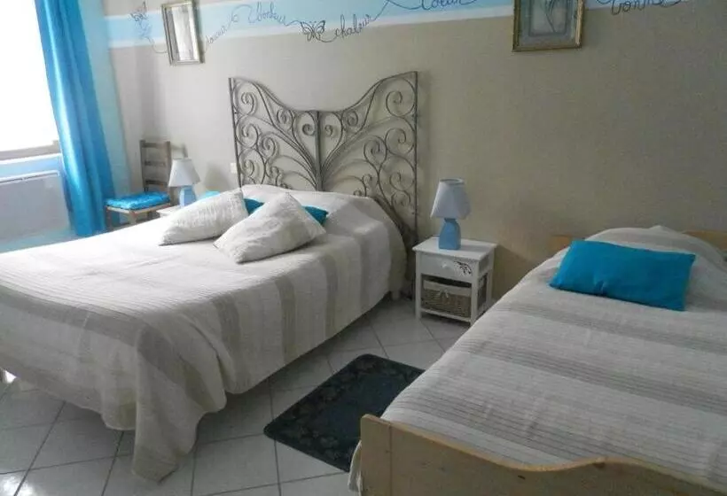 Aamiaismajoitus (B&B) Chambres Et Table D Hôtes Les Trois Marquets