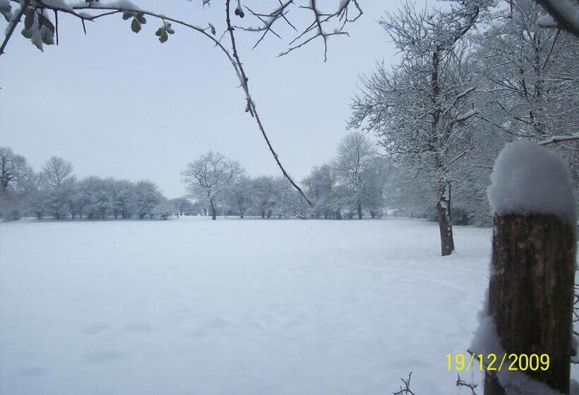Nocleg ze śniadaniem Chambres Et Table D Hôtes Les Trois Marquets