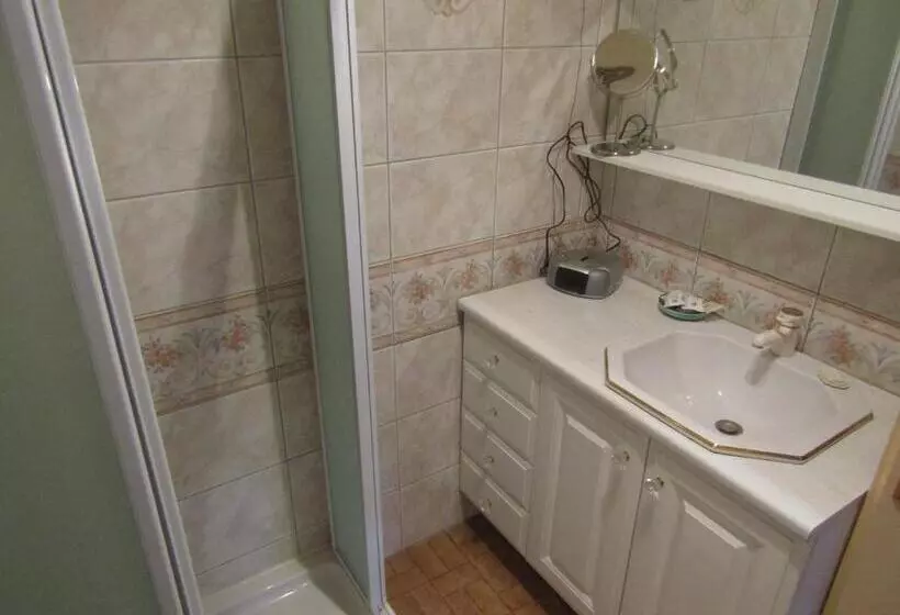 Aamiaismajoitus (B&B) Au Jardin Fessard