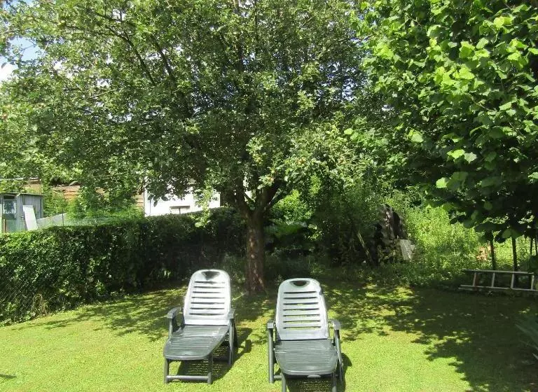 Aamiaismajoitus (B&B) Au Jardin Fessard